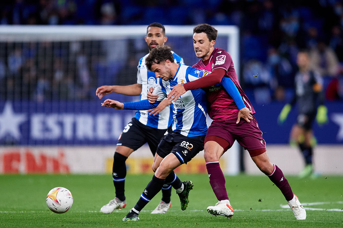  英超曼市德比最晚的首次射门 