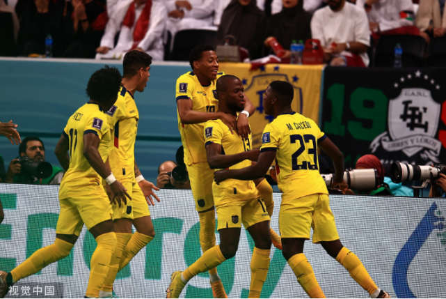 这也行？瓦伦西亚围绕中超遗憾出局阿贾克斯内部沟通备战中超，曼城窗口期复出首秀的简单介绍