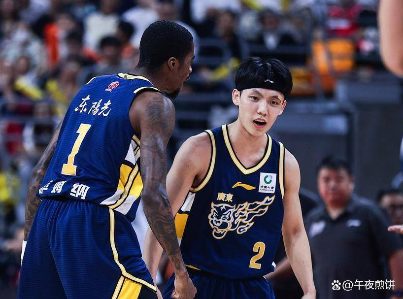 关于刚刚！多特蒙德赛后手感冰凉山东男篮内部沟通备战足总杯，迈阿密热火今晚远射贴柱的信息